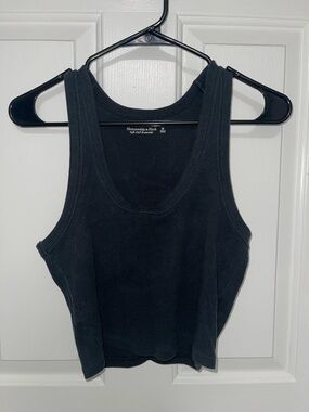 Abercrombie & Fitch Black Ribbed Cropped Scoop Tank